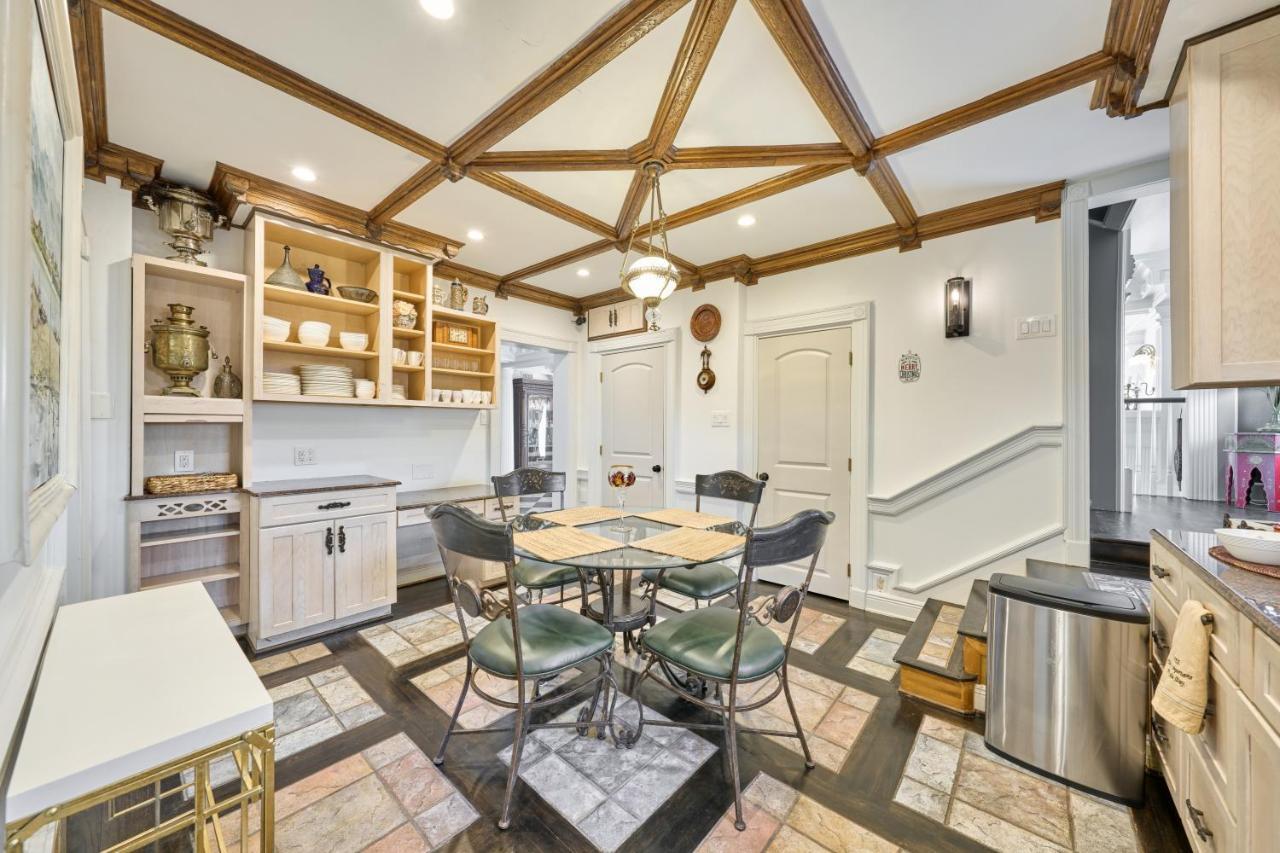 Villa With 8 Bedrooms And Heated Swimming Pool ヒューストン エクステリア 写真